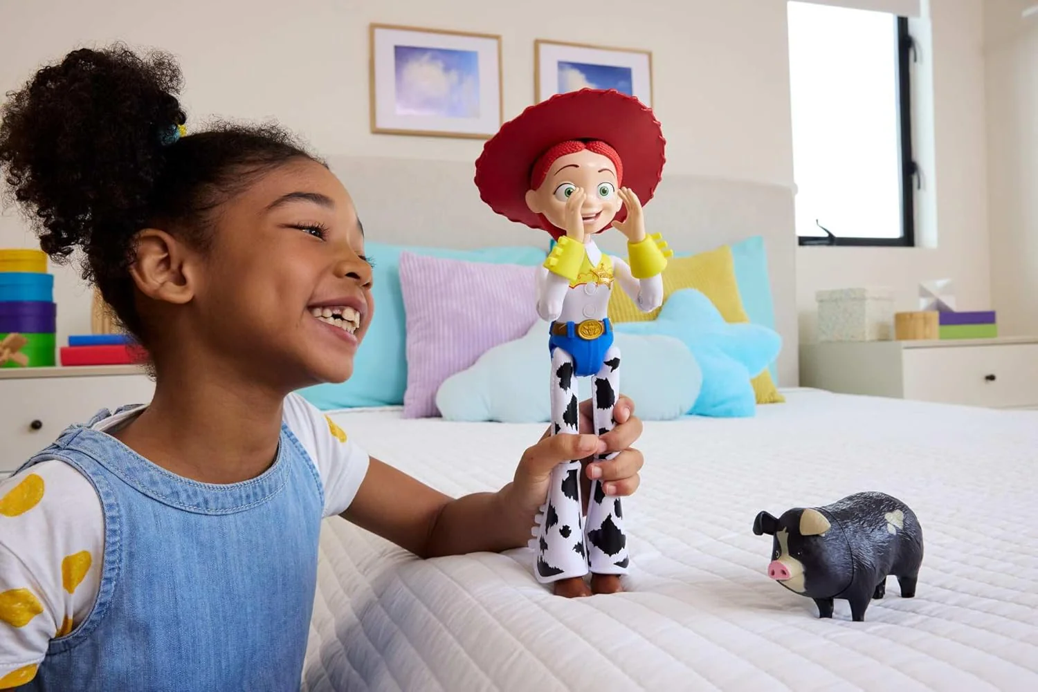Mattel Disney and Pixar Toy Story 5 Critter Talk Jessie, 12 Inch Posable Action Figure Toy & Jimmy Dean, 35 Plus Movie Sounds & Phrases, English version, JKL99 - Image 5