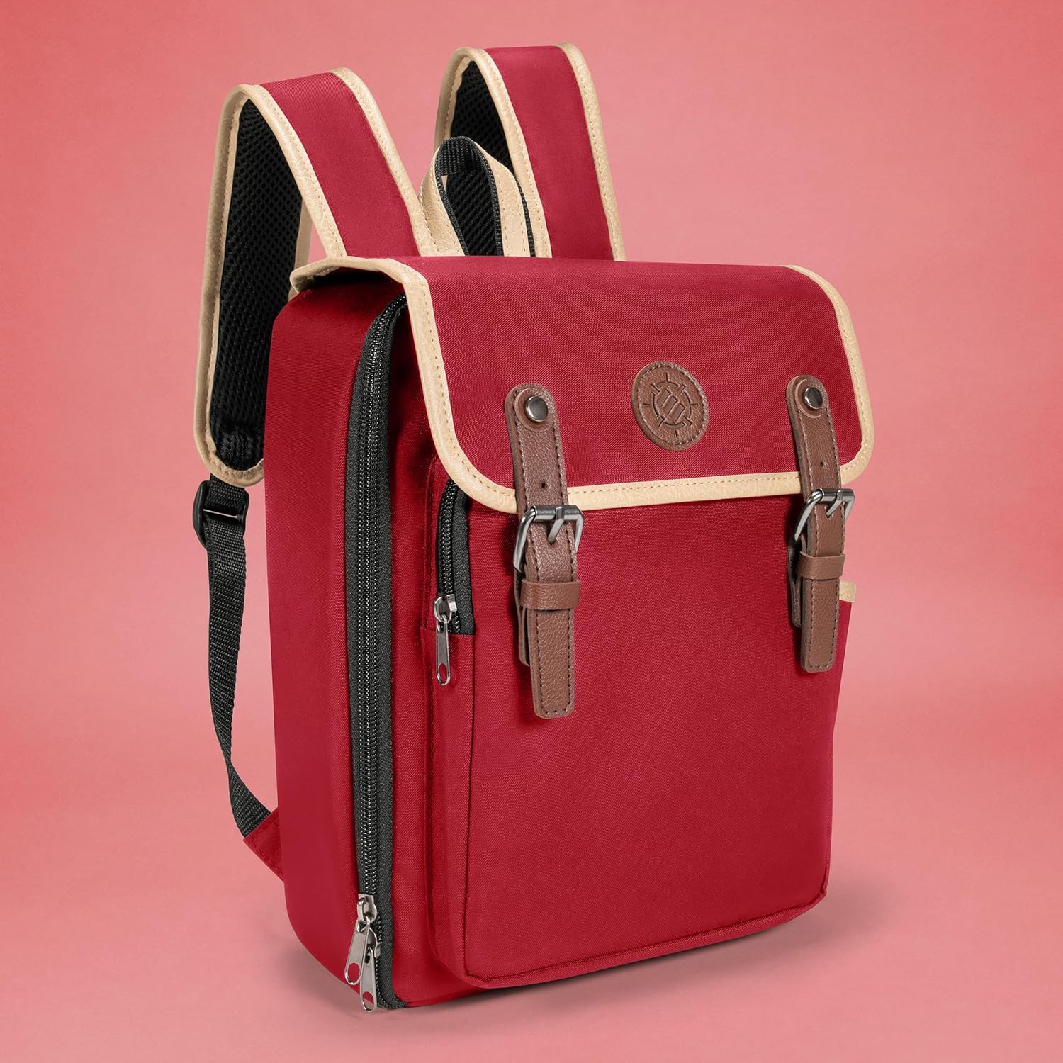 ENHANCE Designer Edition Kompakter MTG-Rucksack mit anpassbarem Innenraum für Magic: The Gathering, Lorcana & mehr - Zubehörfach für Würfelbeutel, Boosterpacks, Tag Tracker, Playmat-Fach (Rot - Image 3