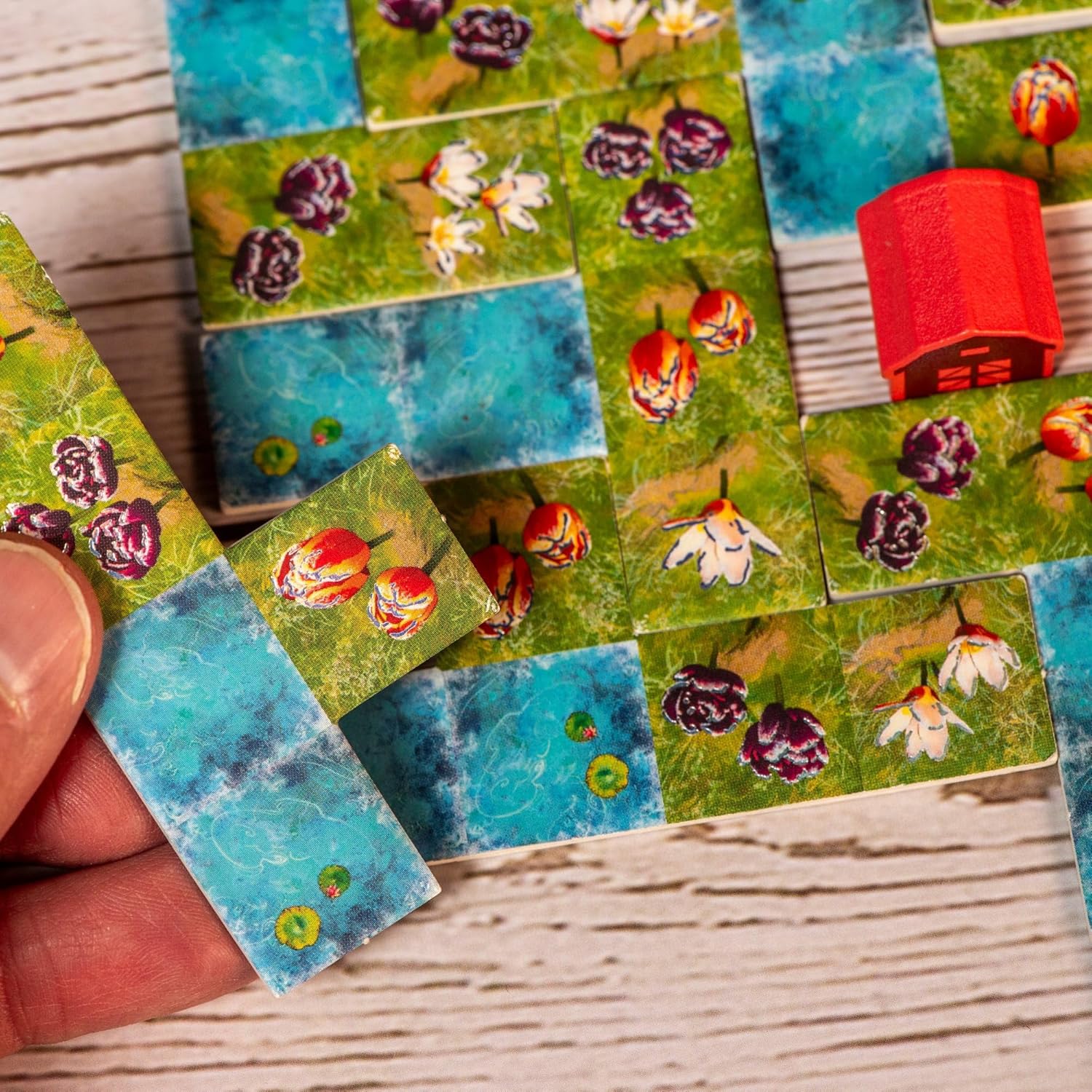 Synapses Games | Frosted Blooms | Board Game | Ages 8+ | 1-4 Players | 40 Minutes Playing Time - Image 4