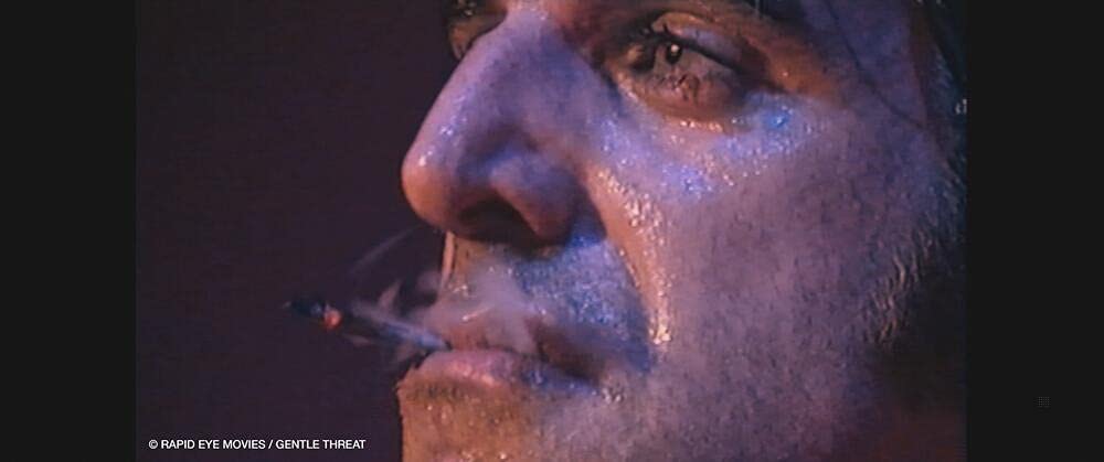 Shut up and play the piano - Image 3