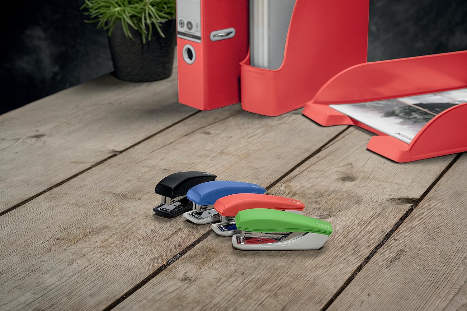 Leitz NeXXt Recycle Mini Stapler, 10 Sheets, Compact & Pocket Sized, with Staple Remover, Steel & Recycled Plastic, 100% Recyclable, CO2 Compensated, Eco Friendly, Recycle Range, Green, 56170055 - Image 4