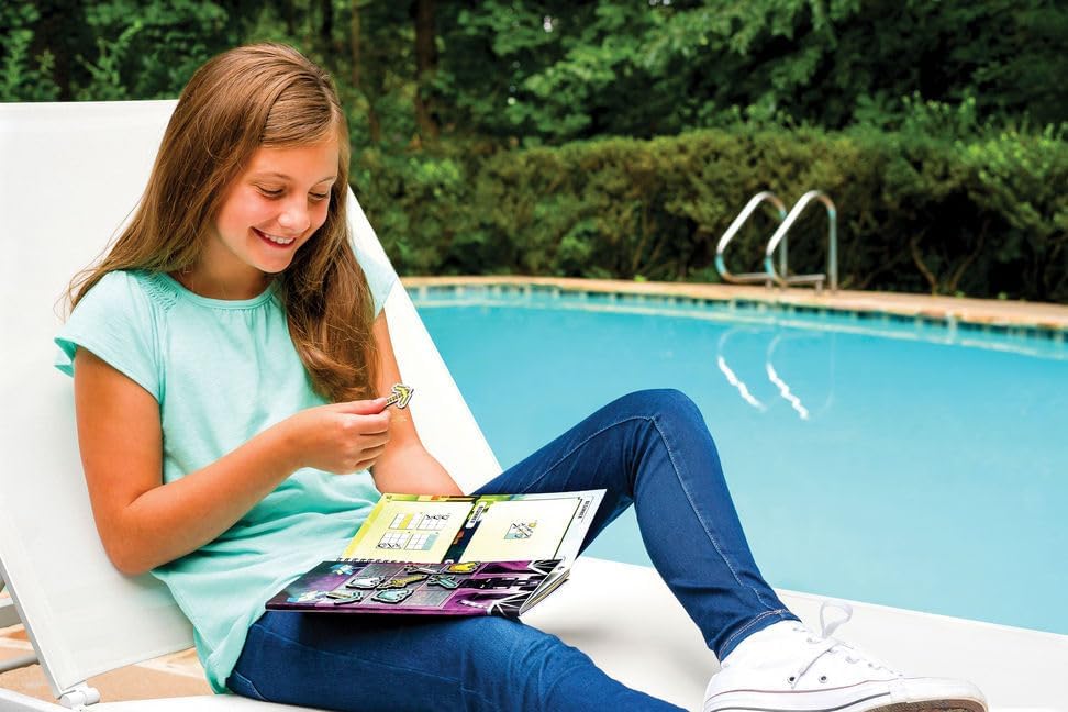 ThinkFun - 76402 - Minecraft - Das magnetische Reisespiel. Perfekt für die Reise und als Geschenk! Ein Logikspiel nicht nur für Minecraft-Fans: Logisches Deduktionsspiel - Image 2