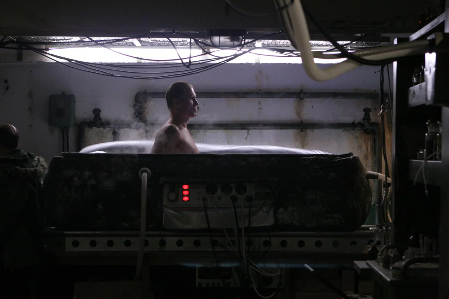 Universal Soldier: Regeneration  (DVD - Image 2