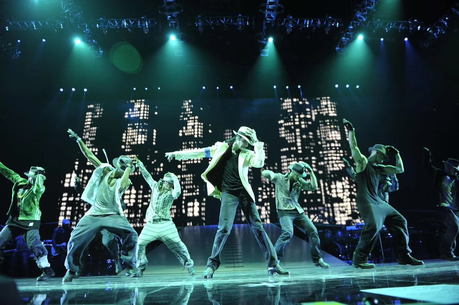 MICHAEL JACKSON: THIS IS IT - Image 6