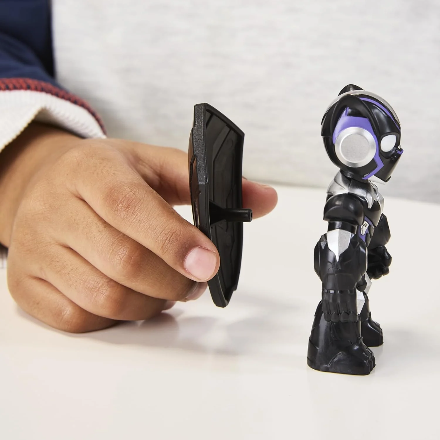Iron Man and His Awesome Friends Marvel Black Panther Action Figure with Accessory – 7.6 cm (3 Inch) Toy, Ages 3+ - Image 6