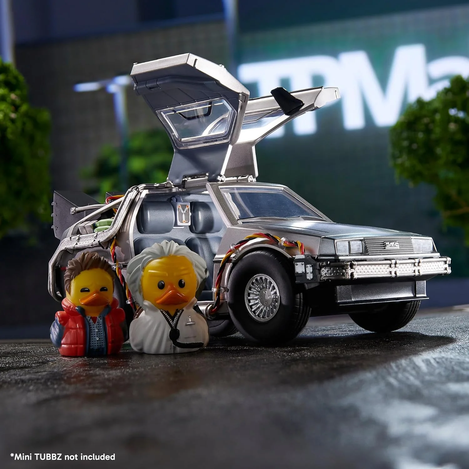 TUBBZ Special Edition: Zurück in die Zukunft – Delorean-Zeitmaschine Sammlerfahrzeug für Mini Figuren - Image 3