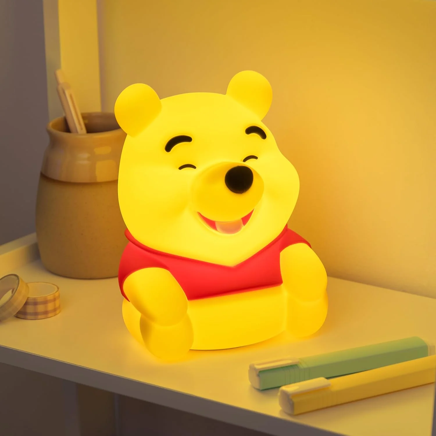 Paladone Disney Winnie the Pooh SquishyGlo Rechargeable Silicone Night Light, 15.5cm, 1–3 Hour Timer, 3 Brightness Levels, Officially Licensed - Image 2