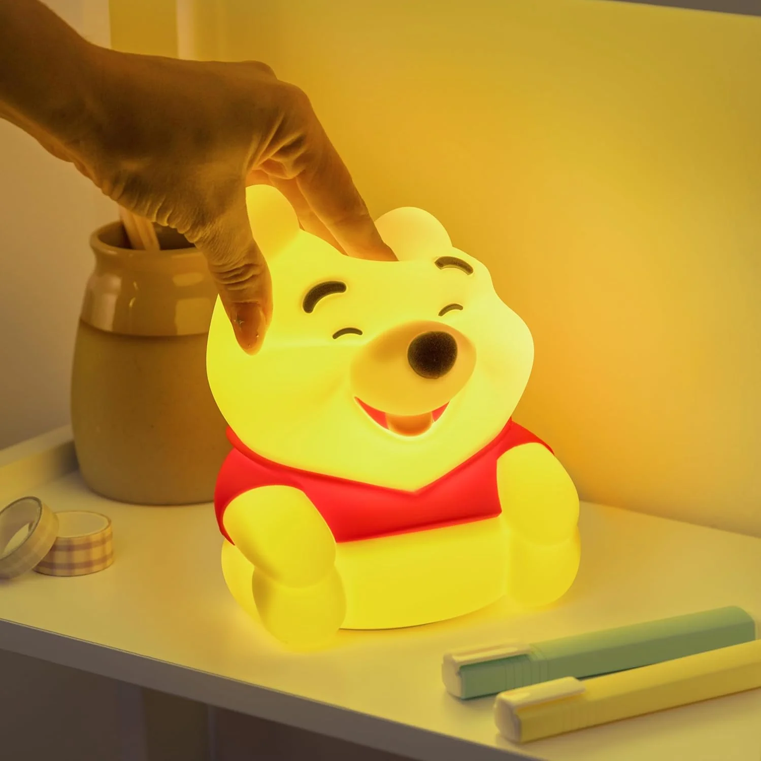 Paladone Disney Winnie the Pooh SquishyGlo Rechargeable Silicone Night Light, 15.5cm, 1–3 Hour Timer, 3 Brightness Levels, Officially Licensed - Image 4