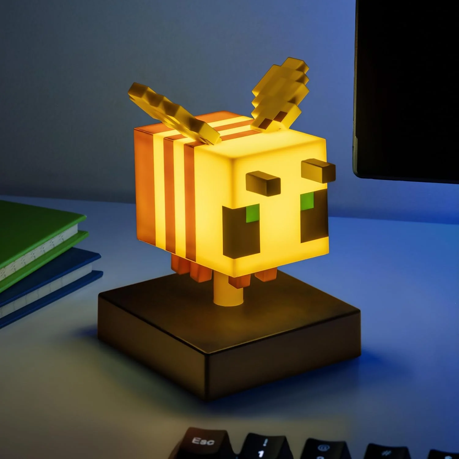 Paladone Minecraft Bee Icon Light – 11cm Light‑Up Figure for Bedroom or Gaming Space – Soft Glow Battery Lamp - Image 3