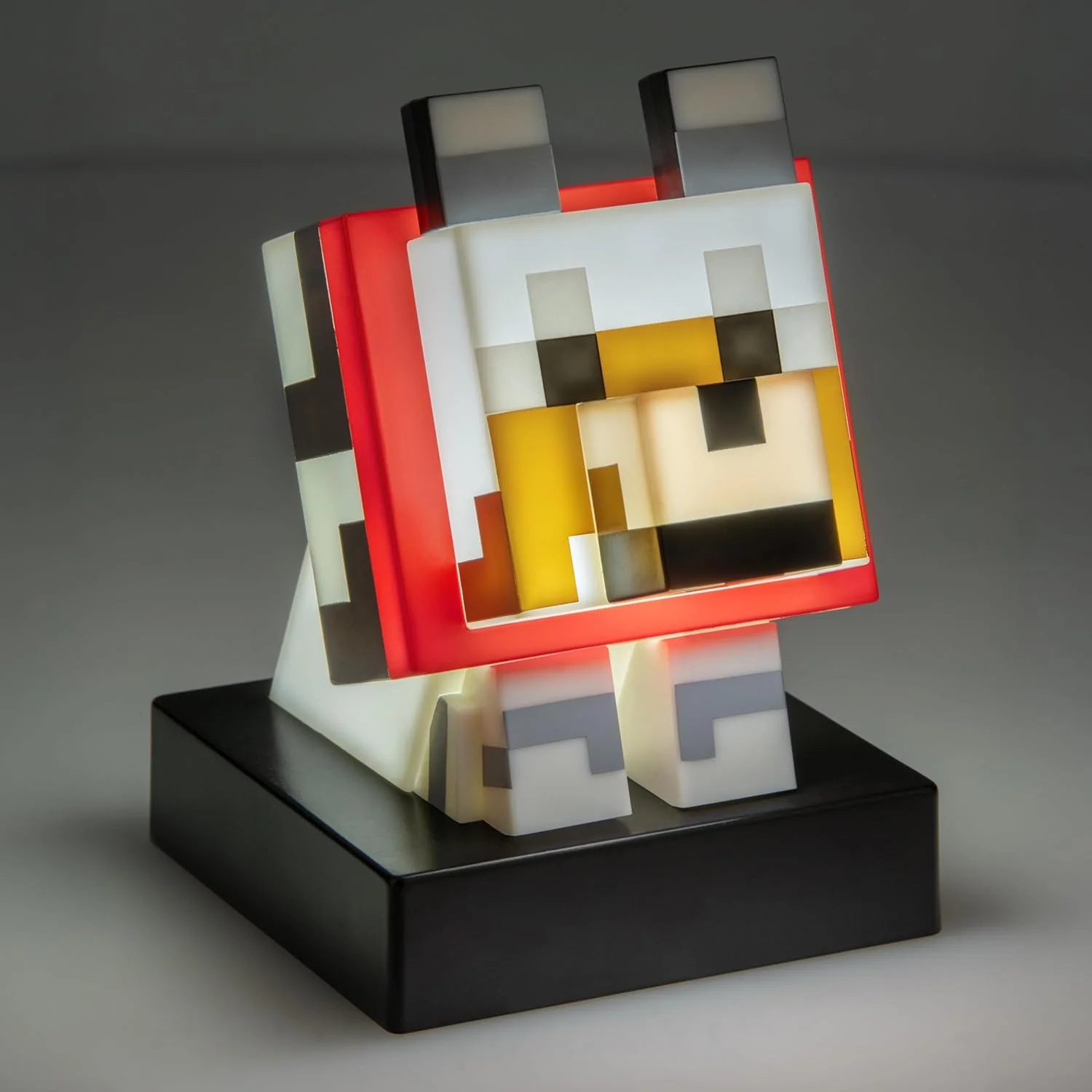 Paladone Minecraft Wolf Icon Light – 11cm Light‑Up Figure for Bedroom, Desk or Gaming Setup – Battery Powered - Image 3