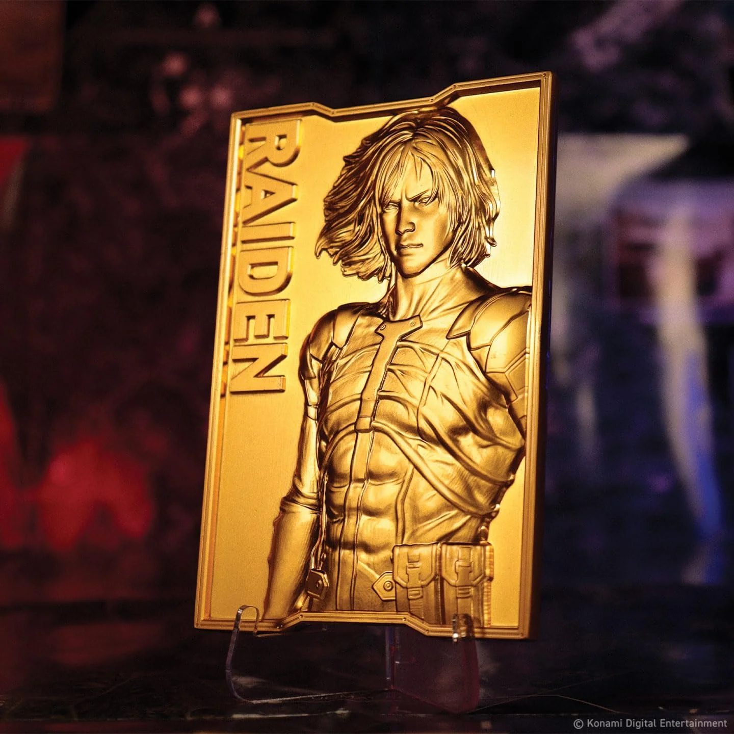 FaNaTtik Metal Gear Solid 2 – 24k Gold Plated Raiden Collectible Ingot - Officially Licensed & Limited Edition Gaming Memorabilia - (2,001 Worldwide) with Individual Numbering - Image 3