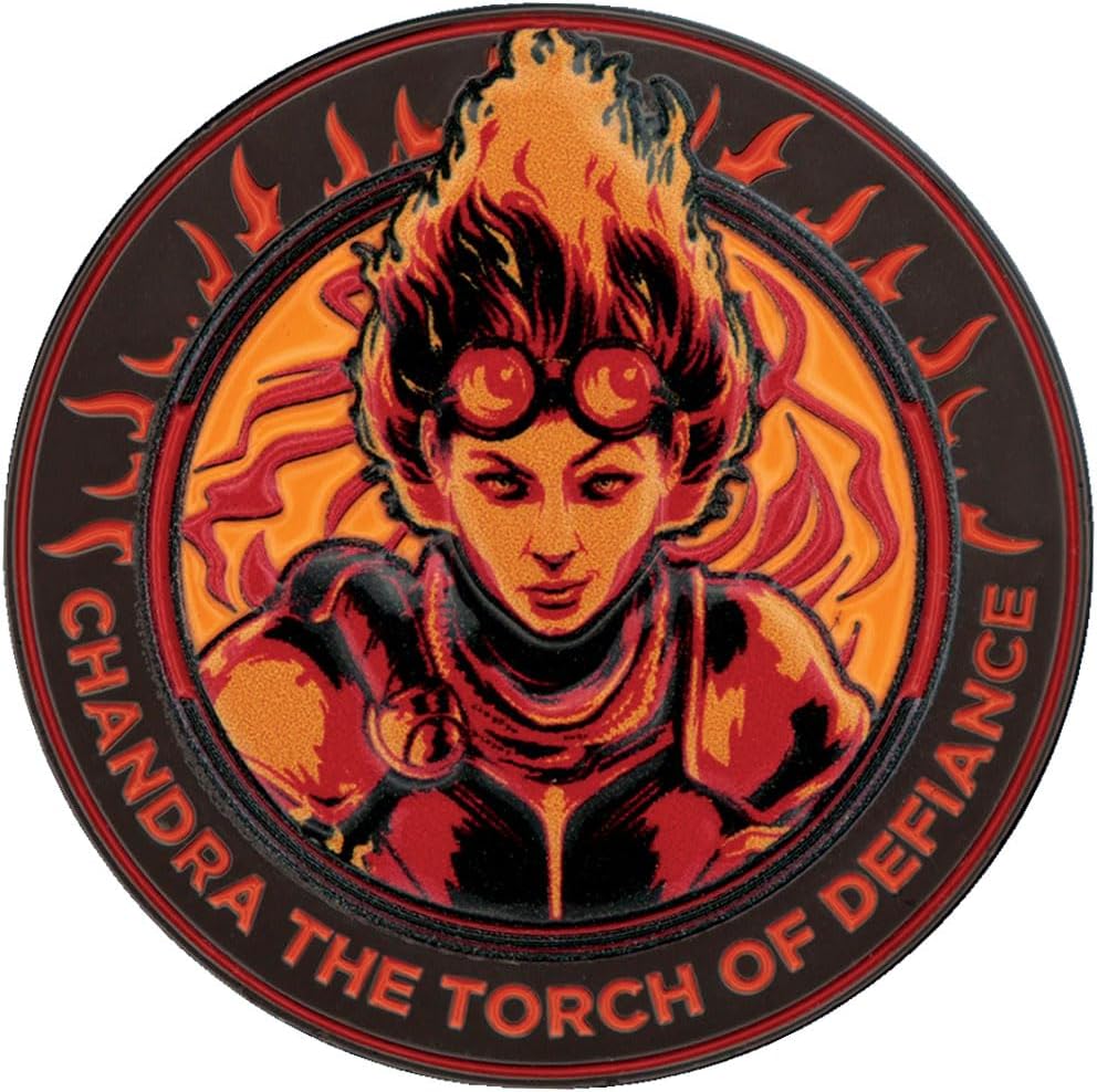 FaNaTtik Pièce de collection Magic : The Gathering Chandra – Licence officielle et édition limitée (5000), jeton de collection en métal Torche de Défiance - Image 4