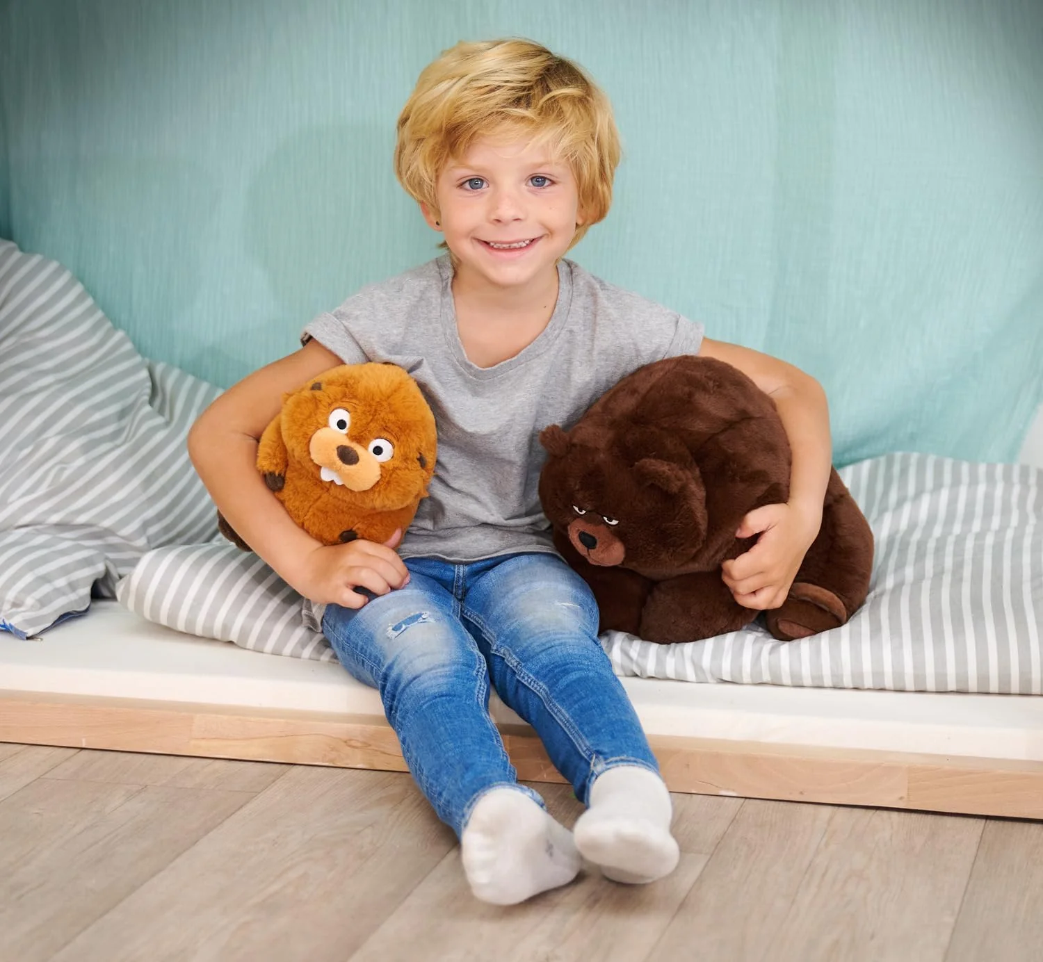 Pixar Hoppers Mabel Beaver, 22cm - Image 3