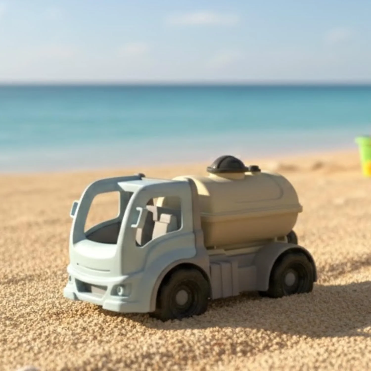 Dantoy - Classic Tanker Truck (2219) - Image 4