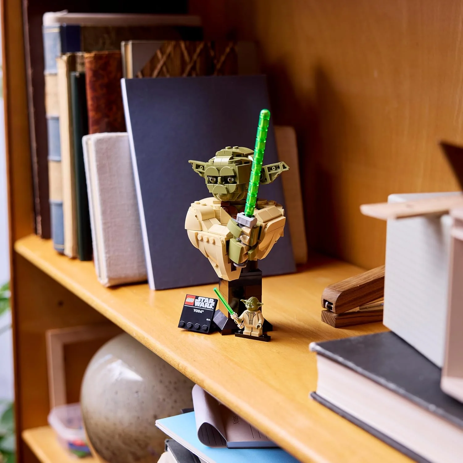 LEGO Star Wars 75438 Yoda Bust - Display Model Kit for Adults w/Green Lightsaber & Collectible Jedi Master Minifigure - DIY Shelf or Room Decor - Gift Idea for Attack of the Clones Fans - Image 4