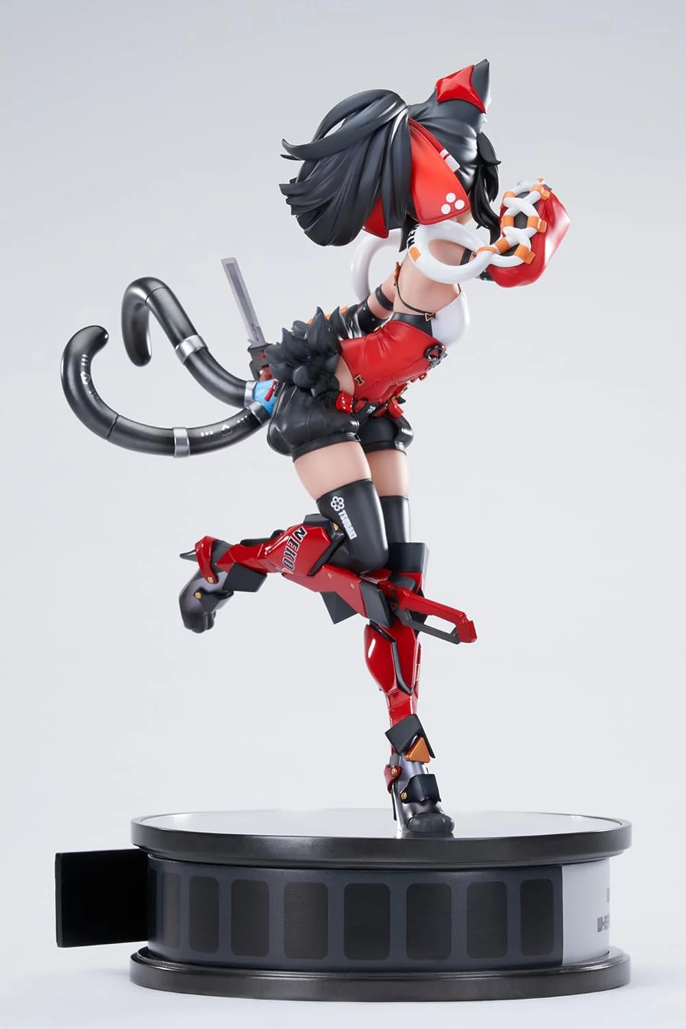 APEX Zenless Zone Zero Tomomiya Maka 1/7 Scale PVC & ABS Painted Complete Figure - Image 4