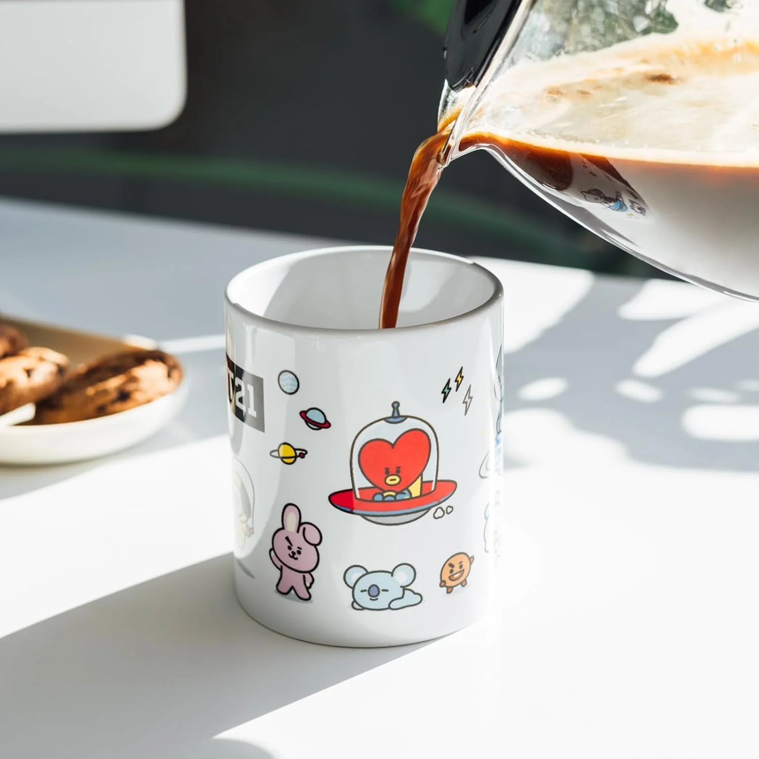 Grupo Erik Tasse Kaffeetasse BT21 Universtar Kaffeebecher - Teetasse Fassungsvermögen 350ml - Image 3