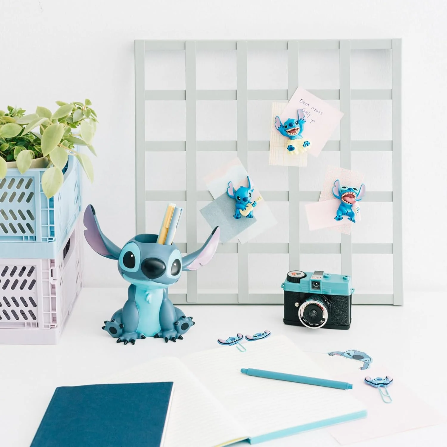 Disney Stitch Set Of 3 Magnets - Image 5