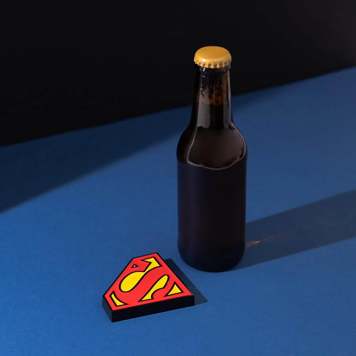 Dc Comics Magnet With Bottle Opener Superman 9 Cm - Image 4