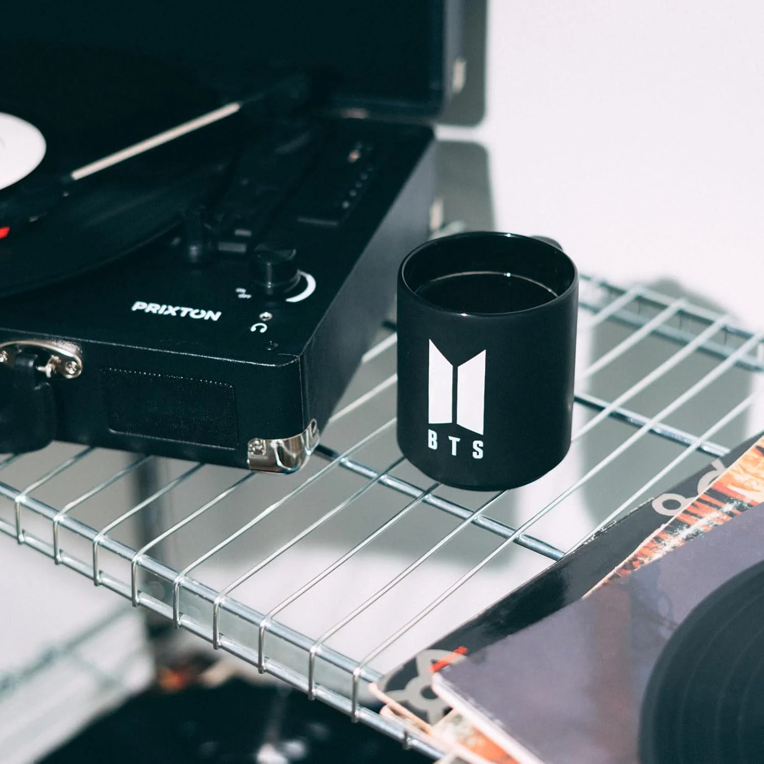 Grupo Erik Tazza BTS - Tazza Colazione Ceramica con Colori Vivaci e Stampa di Alta Qualità 350 ml, Adatte a Lavastoviglie e Microonde | Tazzine Caffe Particolari, Kpop Gadget - Image 7